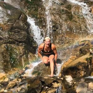 Meet your Posher, Carla